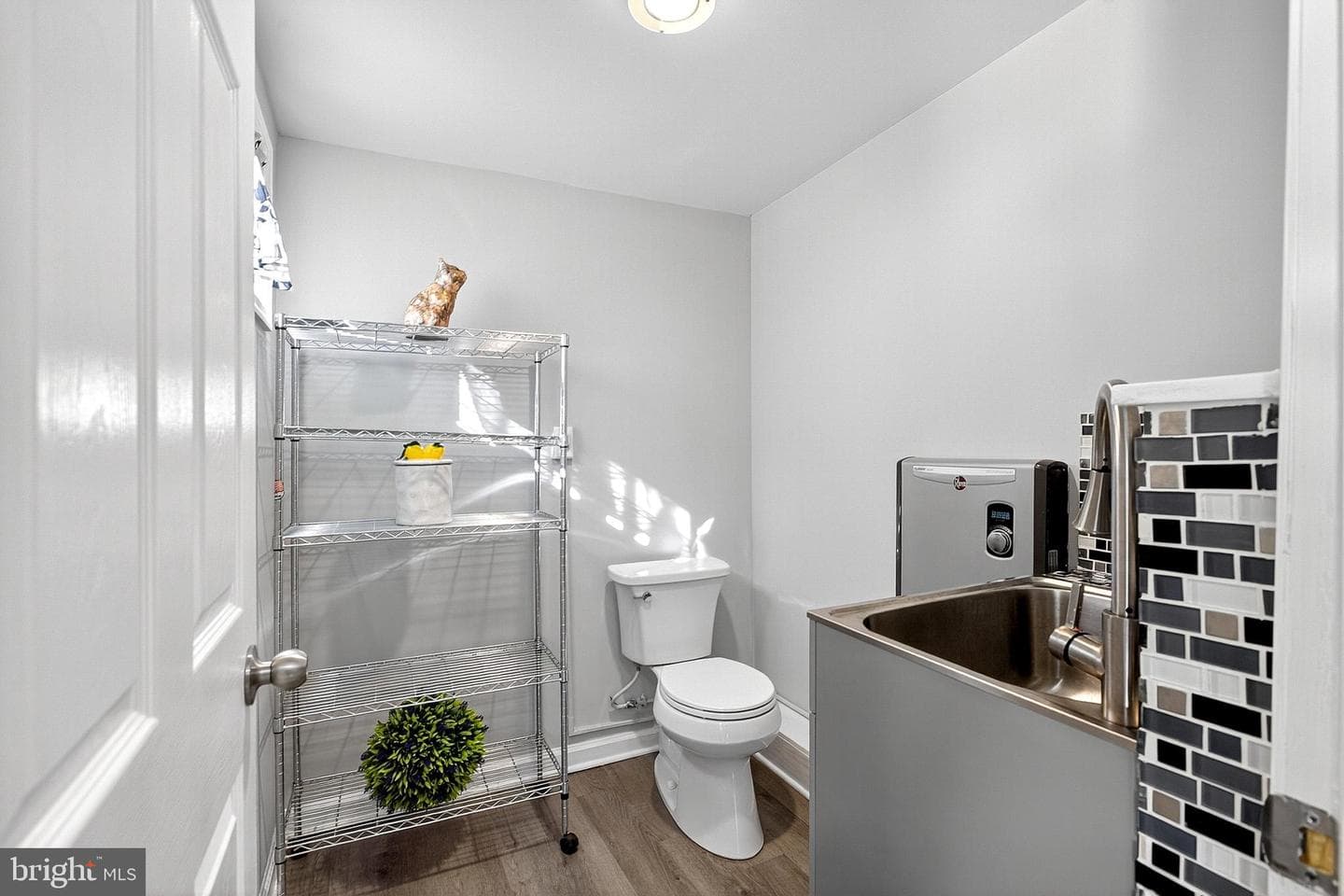 150 Seltzer Avenue photo 24