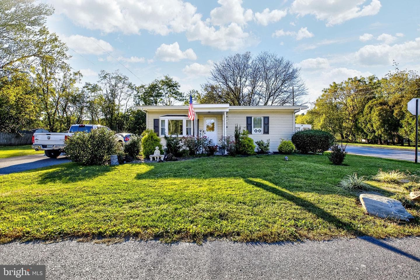 150 Seltzer Avenue photo 5