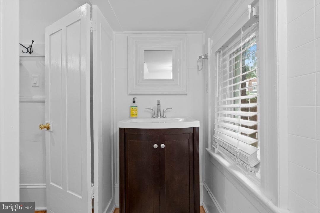 309 S Walnut Street photo 11