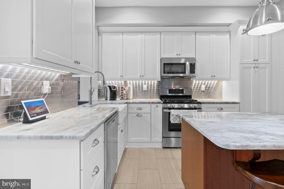 309 S Walnut Street photo 17