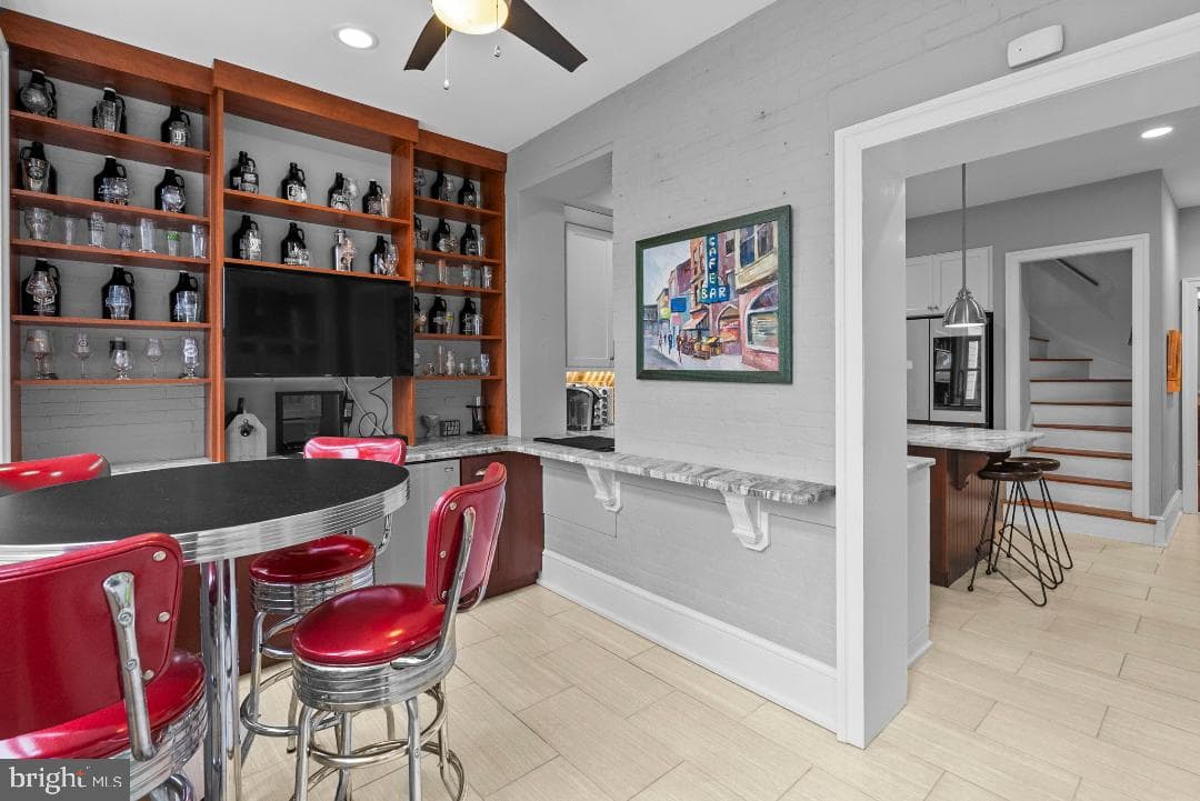 309 S Walnut Street photo 24