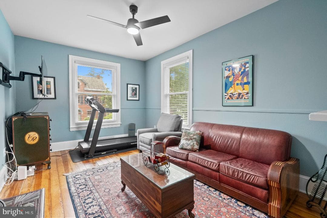 309 S Walnut Street photo 25