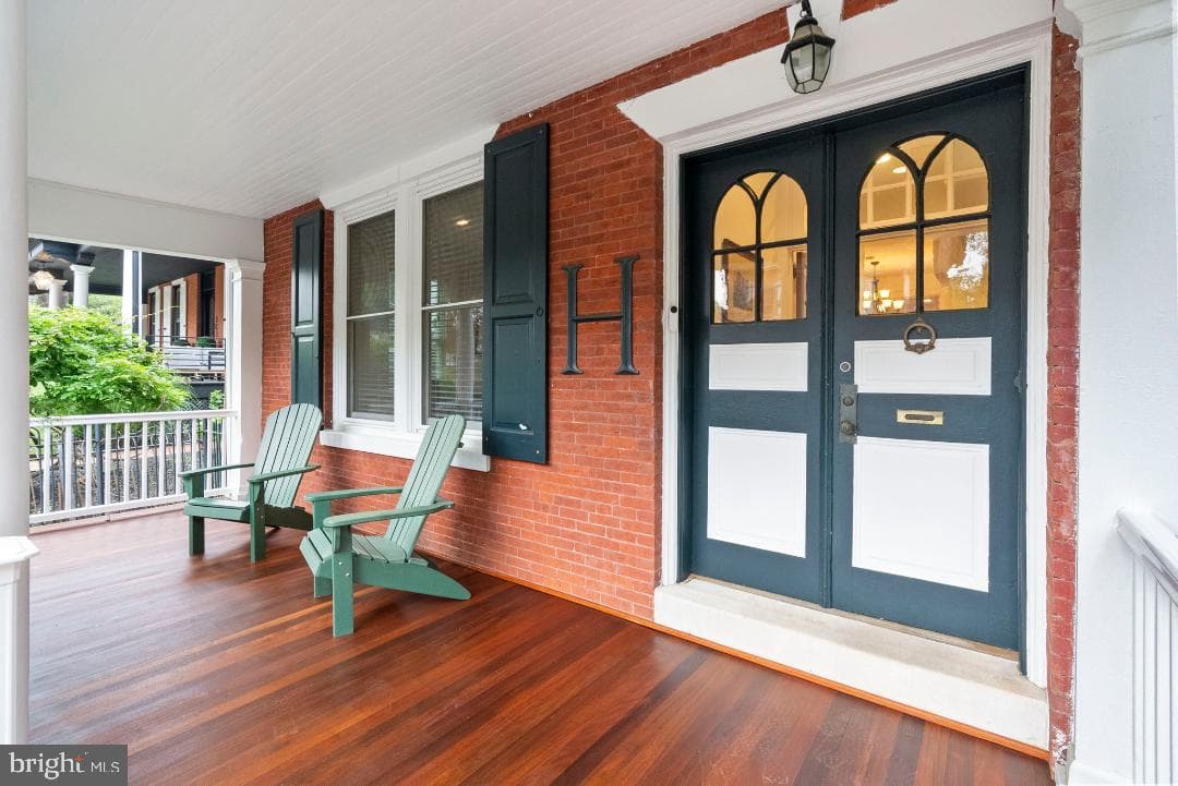 309 S Walnut Street photo 3