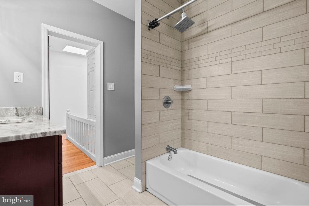 309 S Walnut Street photo 34
