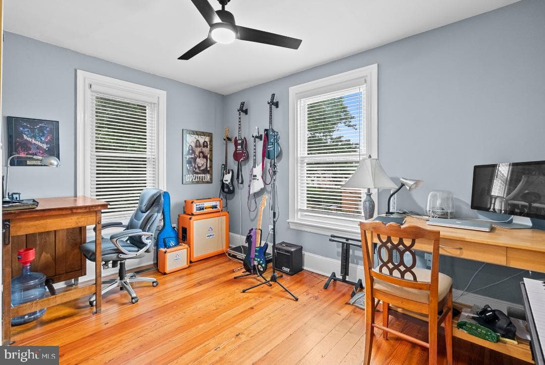 309 S Walnut Street photo 36