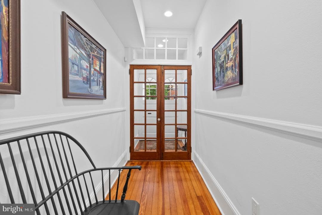 309 S Walnut Street photo 5