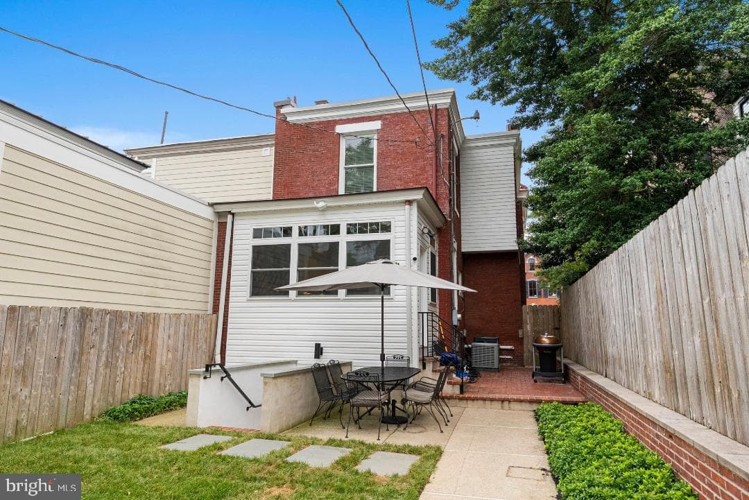 309 S Walnut Street photo 50