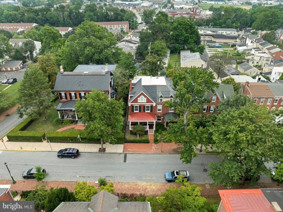 309 S Walnut Street photo 58