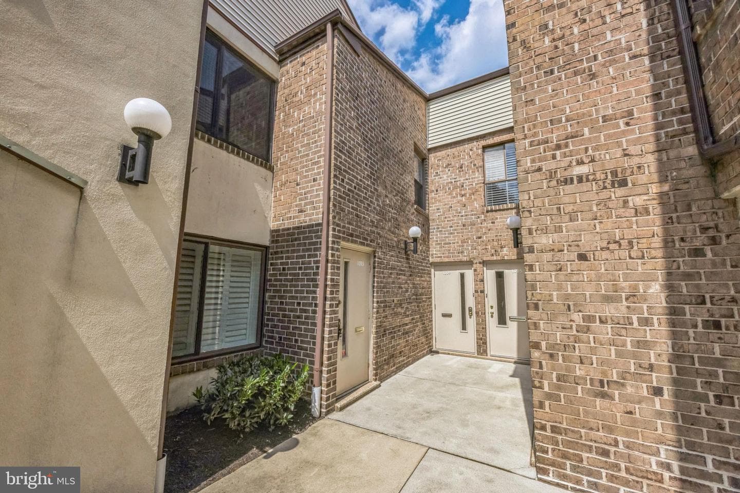 1003 Raintree Lane #1003 photo 12