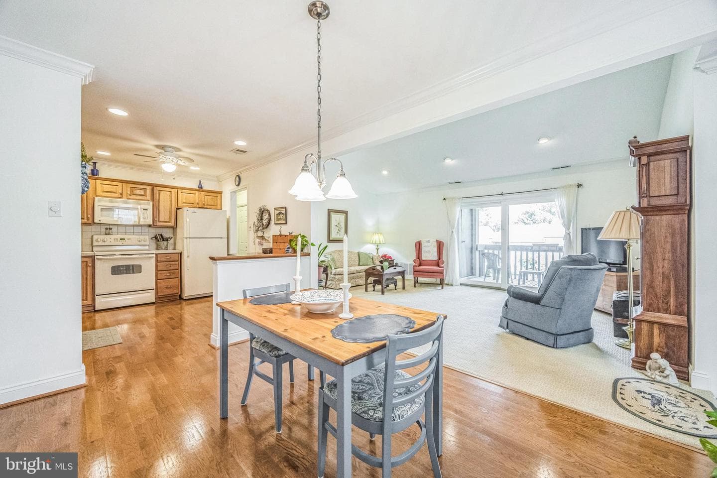 1003 Raintree Lane #1003 photo 2