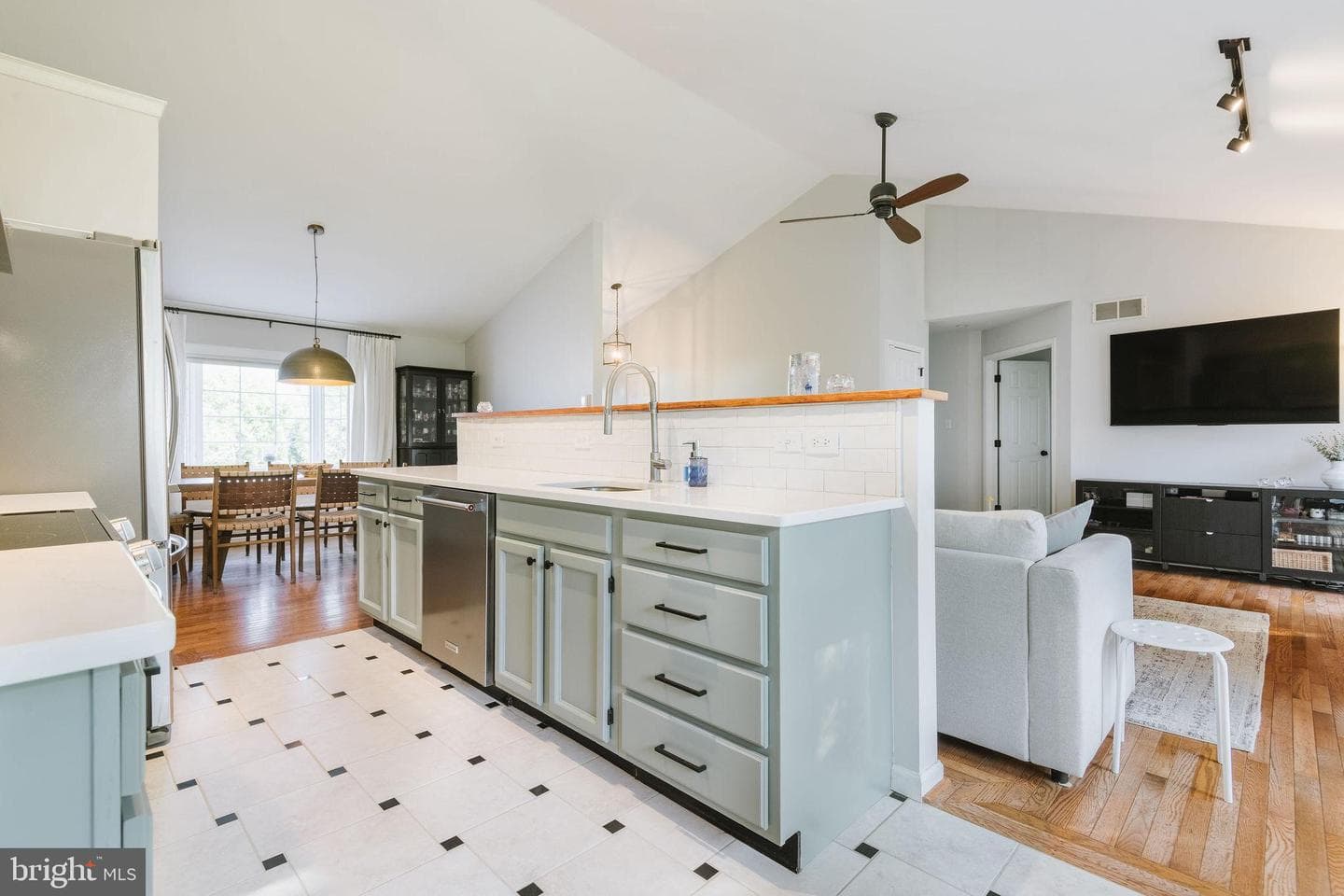 105 Sean Drive photo 24