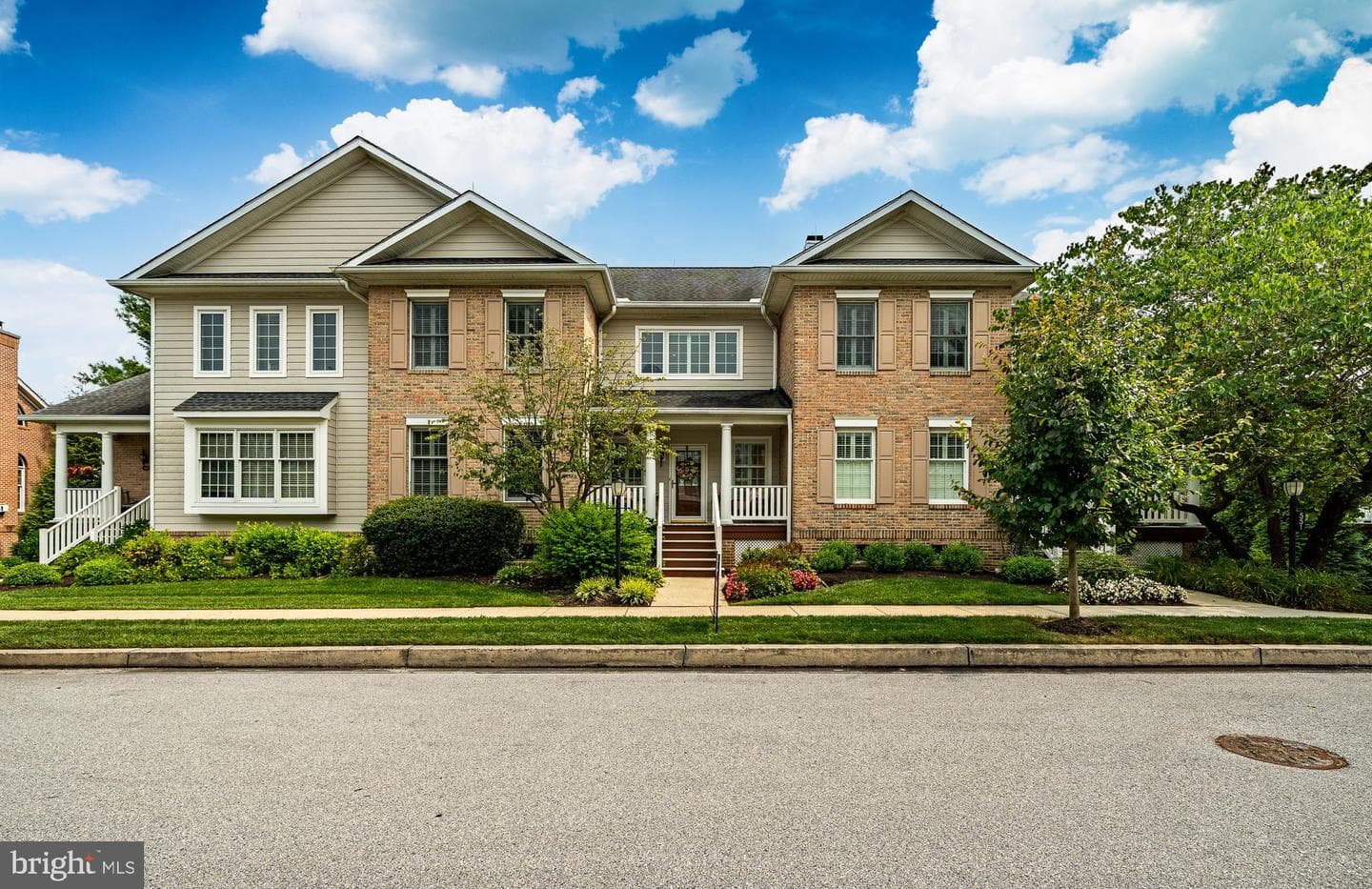 547 Gramercy Lane photo 2