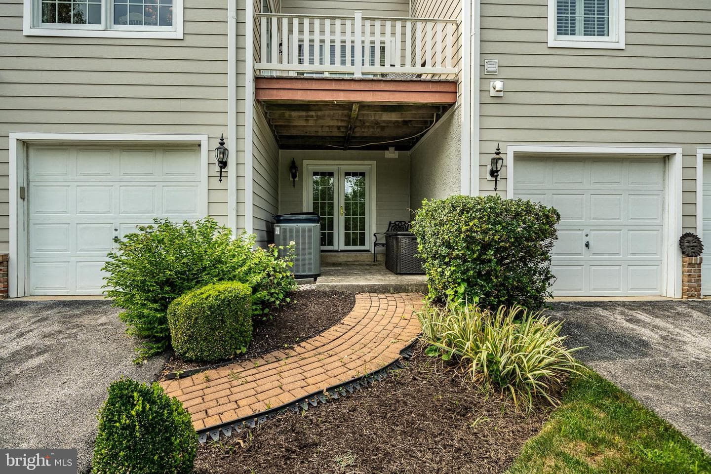 547 Gramercy Lane photo 31