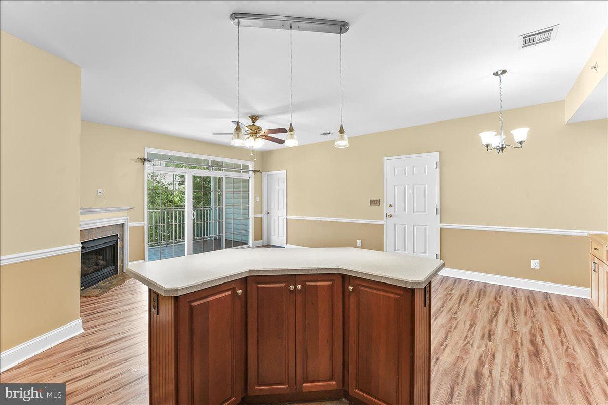 123 Victoria Gardens Drive #a photo 14