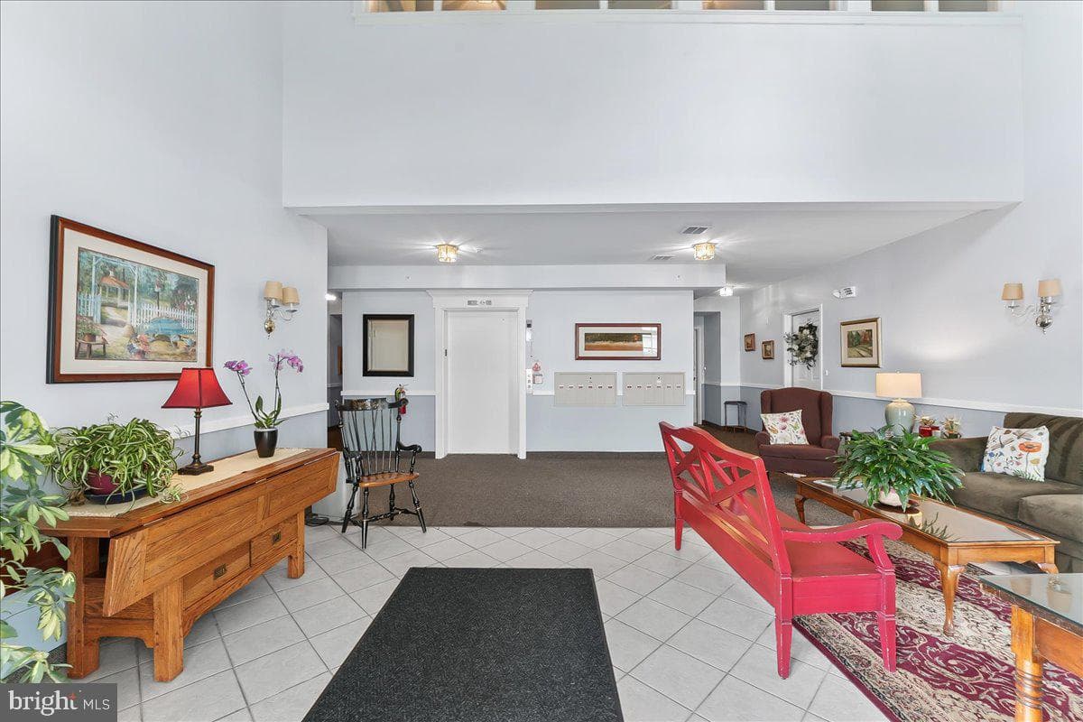 123 Victoria Gardens Drive #a photo 2