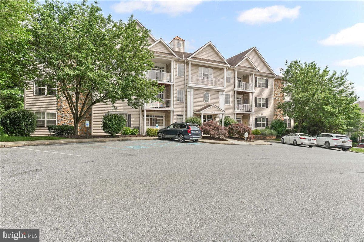 123 Victoria Gardens Drive #a photo 31