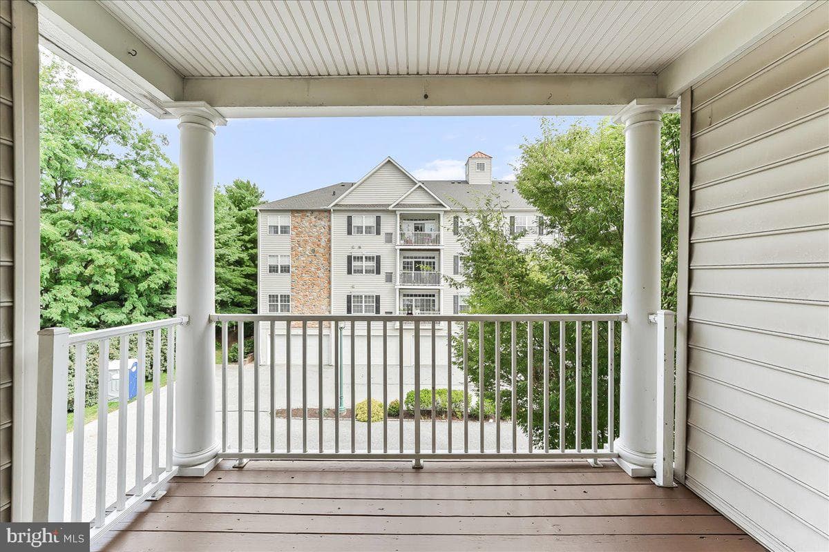 123 Victoria Gardens Drive #a photo 4