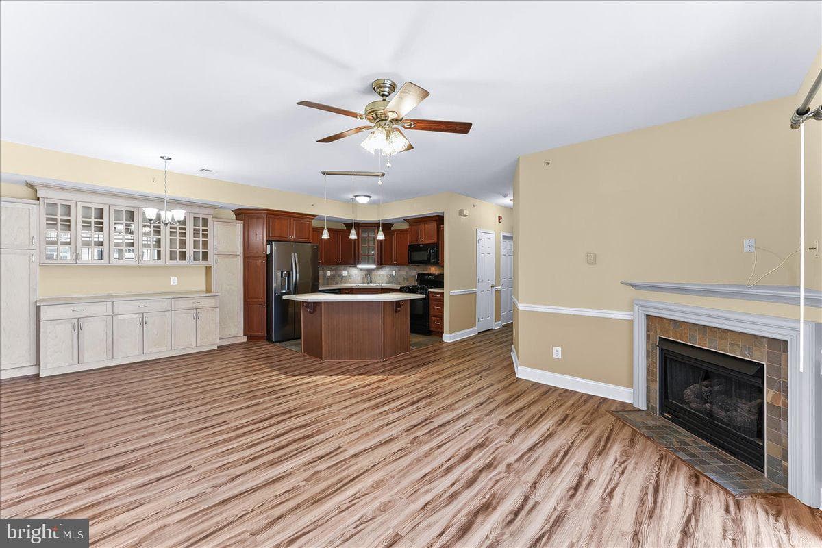 123 Victoria Gardens Drive #a photo 8