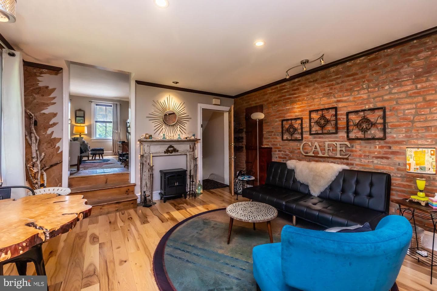 131 E Washington Street photo 11