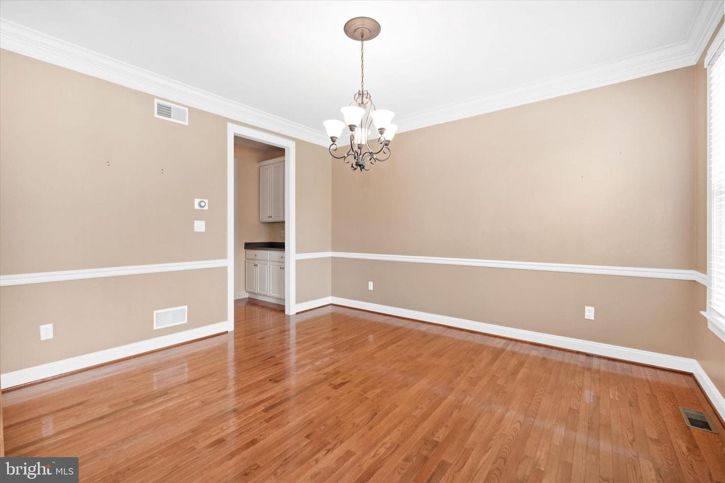 204 Brittany Drive photo 18