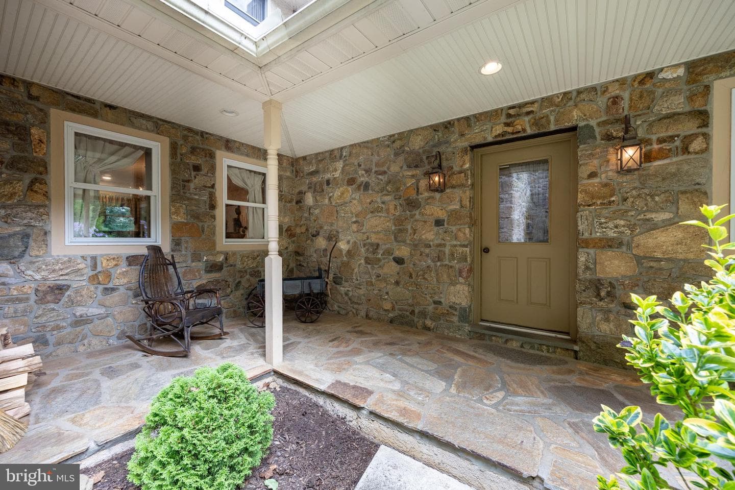 957 Mount Pleasant Road photo 10