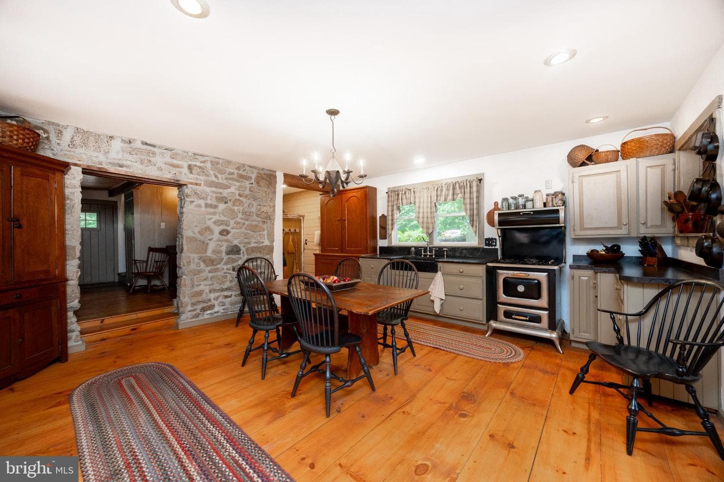 957 Mount Pleasant Road photo 14