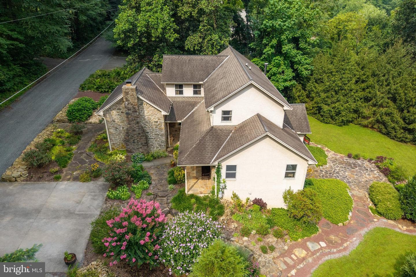 957 Mount Pleasant Road photo 3