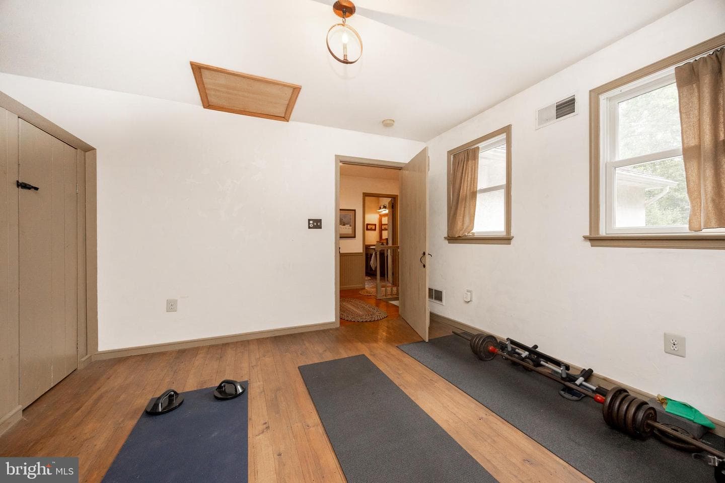 957 Mount Pleasant Road photo 33