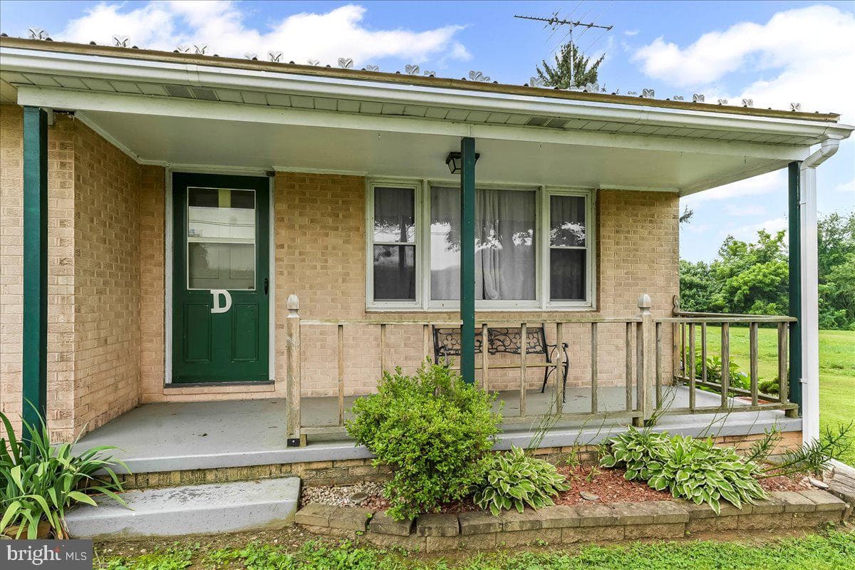 374 Street Road photo 21