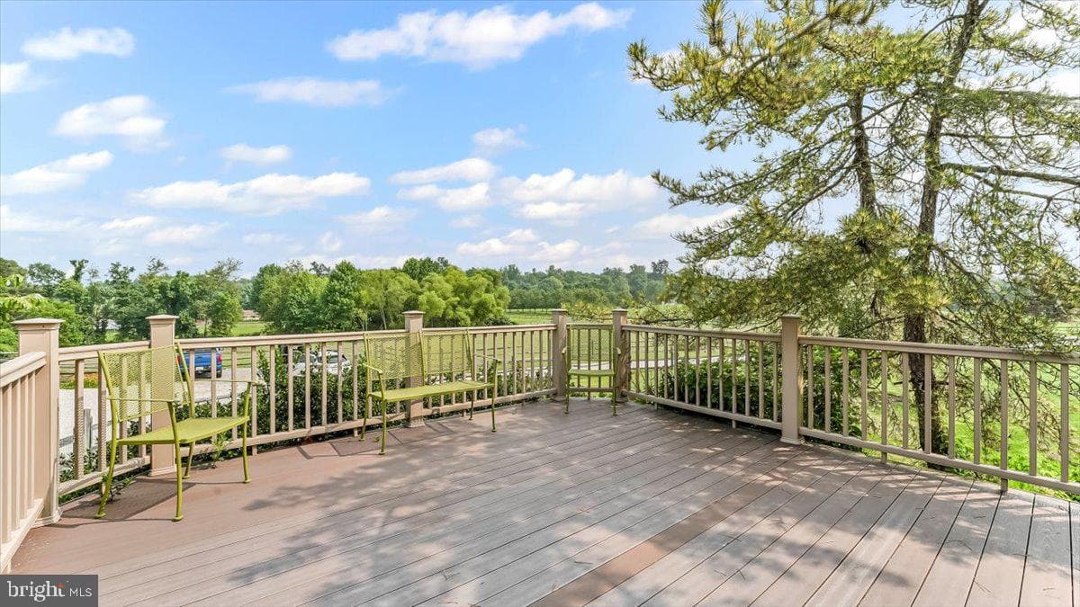 67 Fairview Lane photo 39