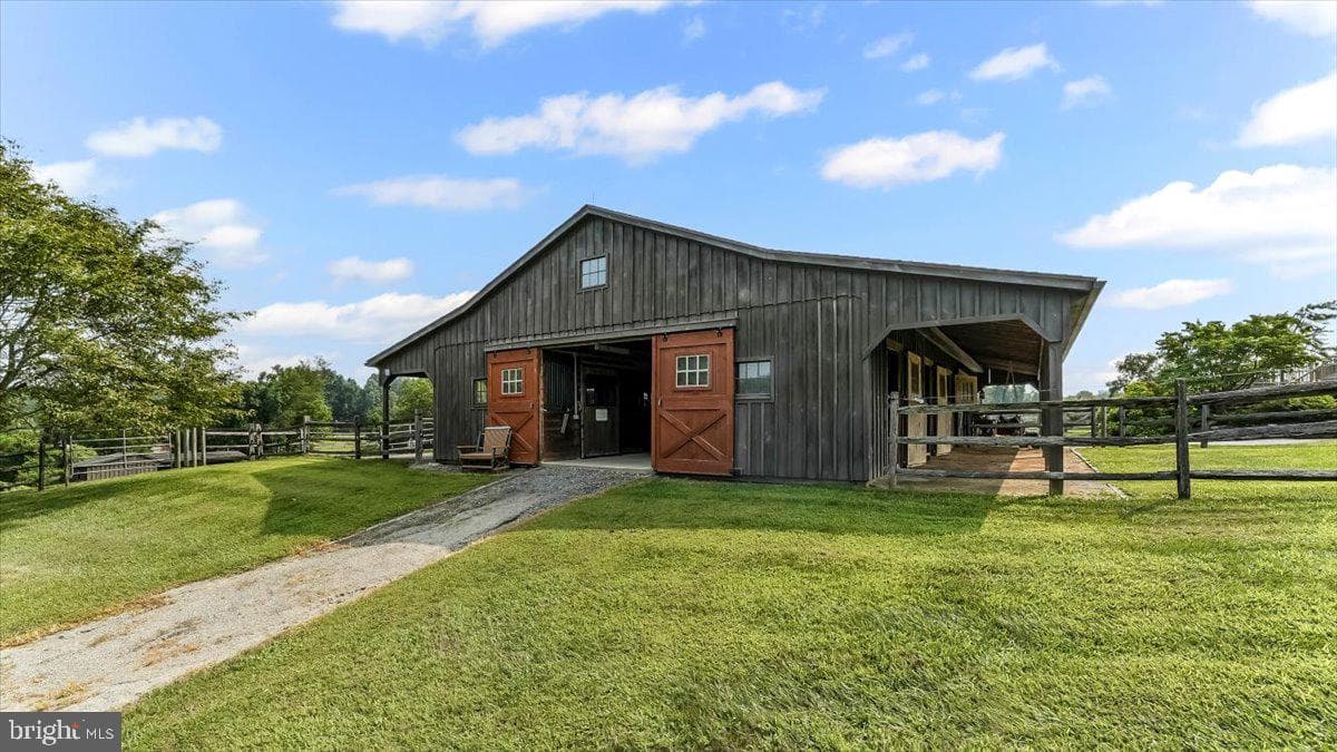 67 Fairview Lane photo 67