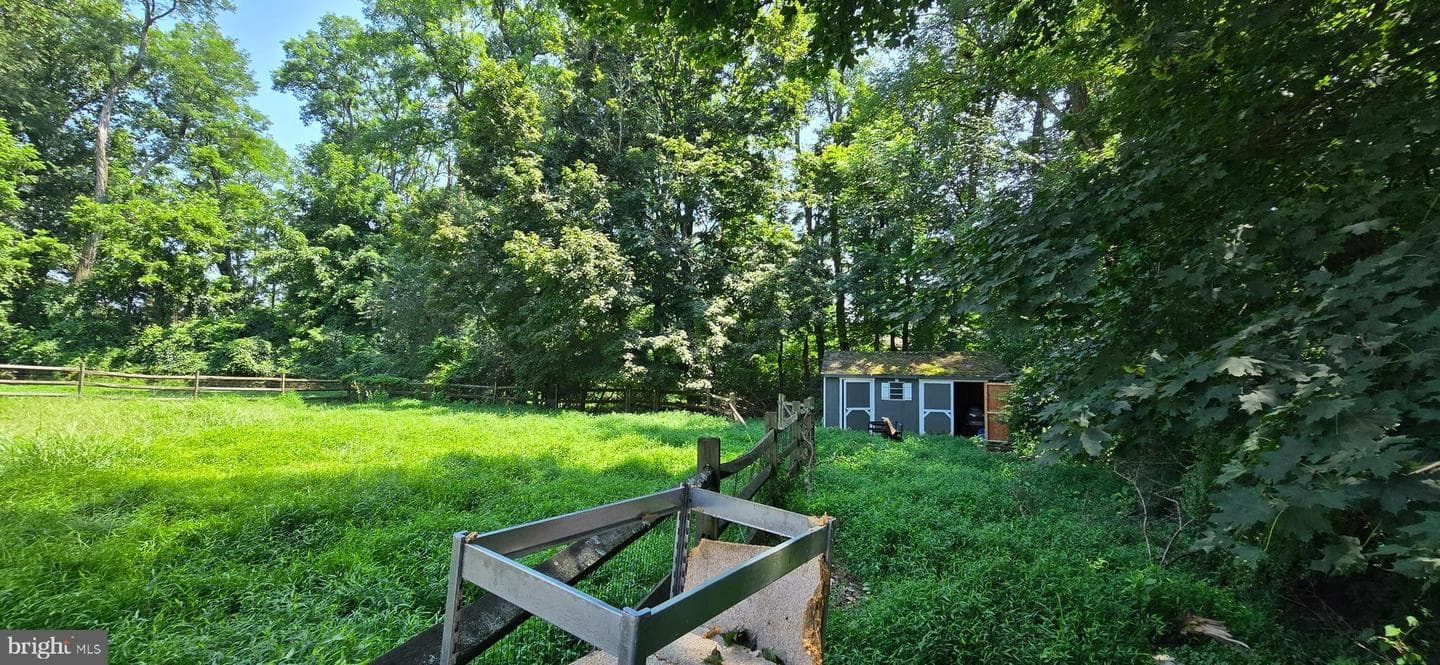 1312 College Hill Drive photo 31