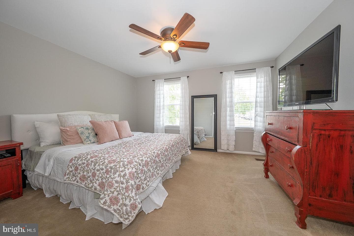 510 Lancaster Court photo 11