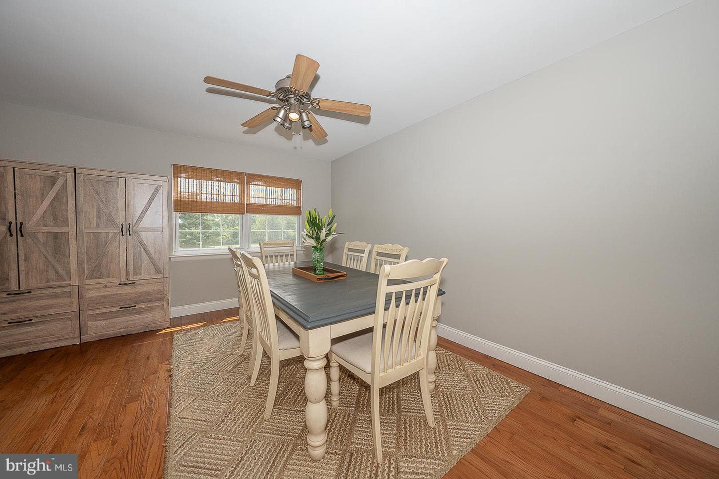510 Lancaster Court photo 4