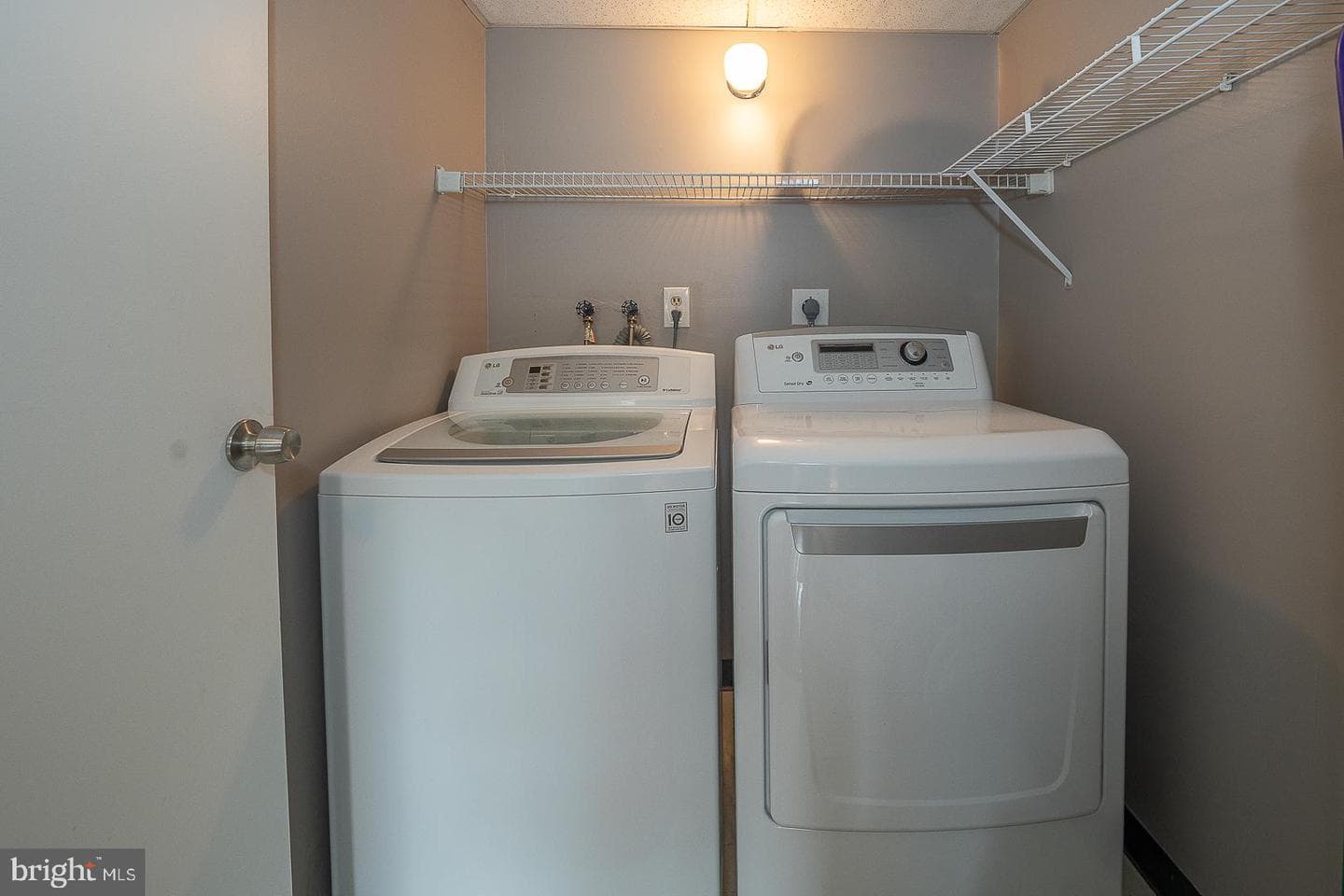 510 Lancaster Court photo 8