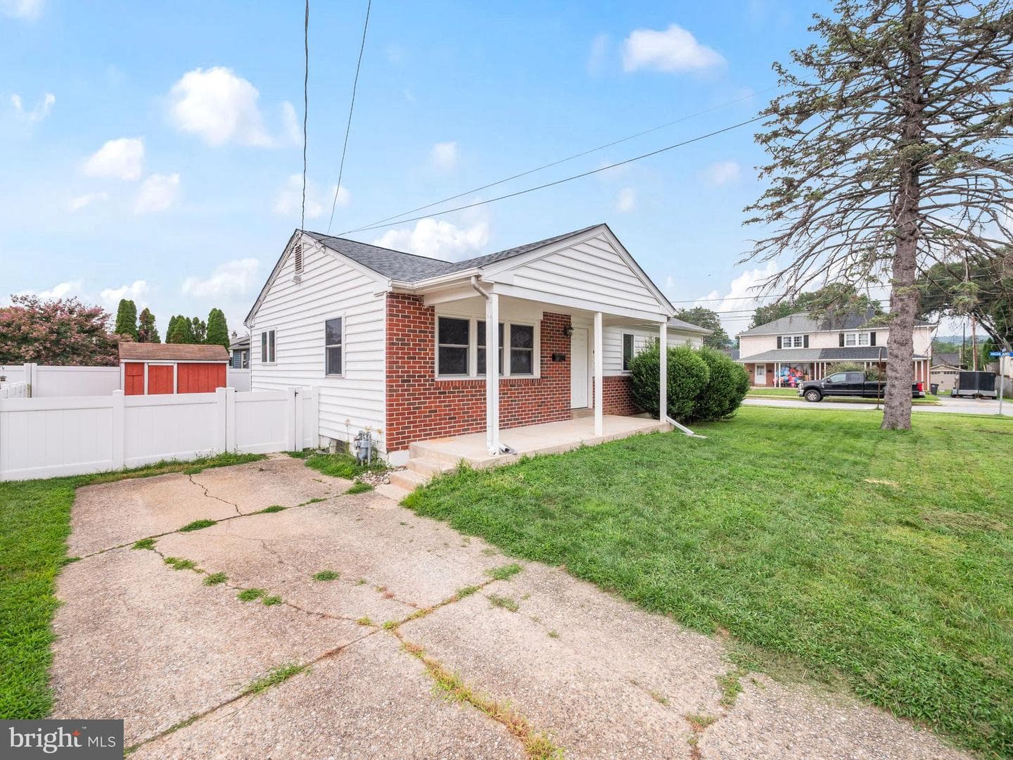 8 Rock Raymond Road photo 17