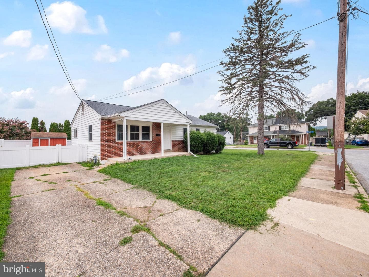 8 Rock Raymond Road photo 18