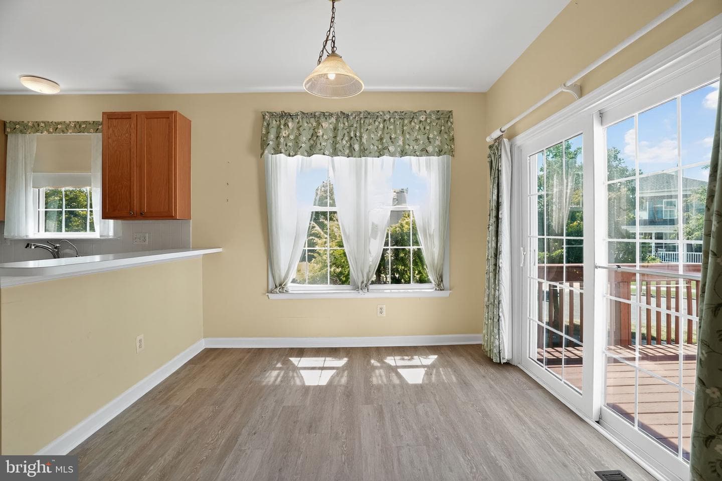 106 Stockton Square photo 13