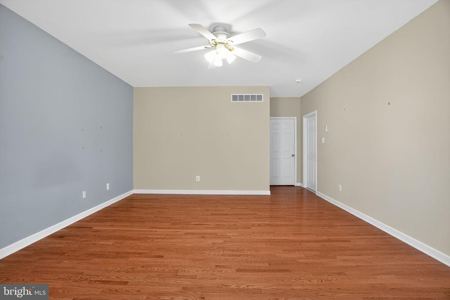 106 Stockton Square photo 18