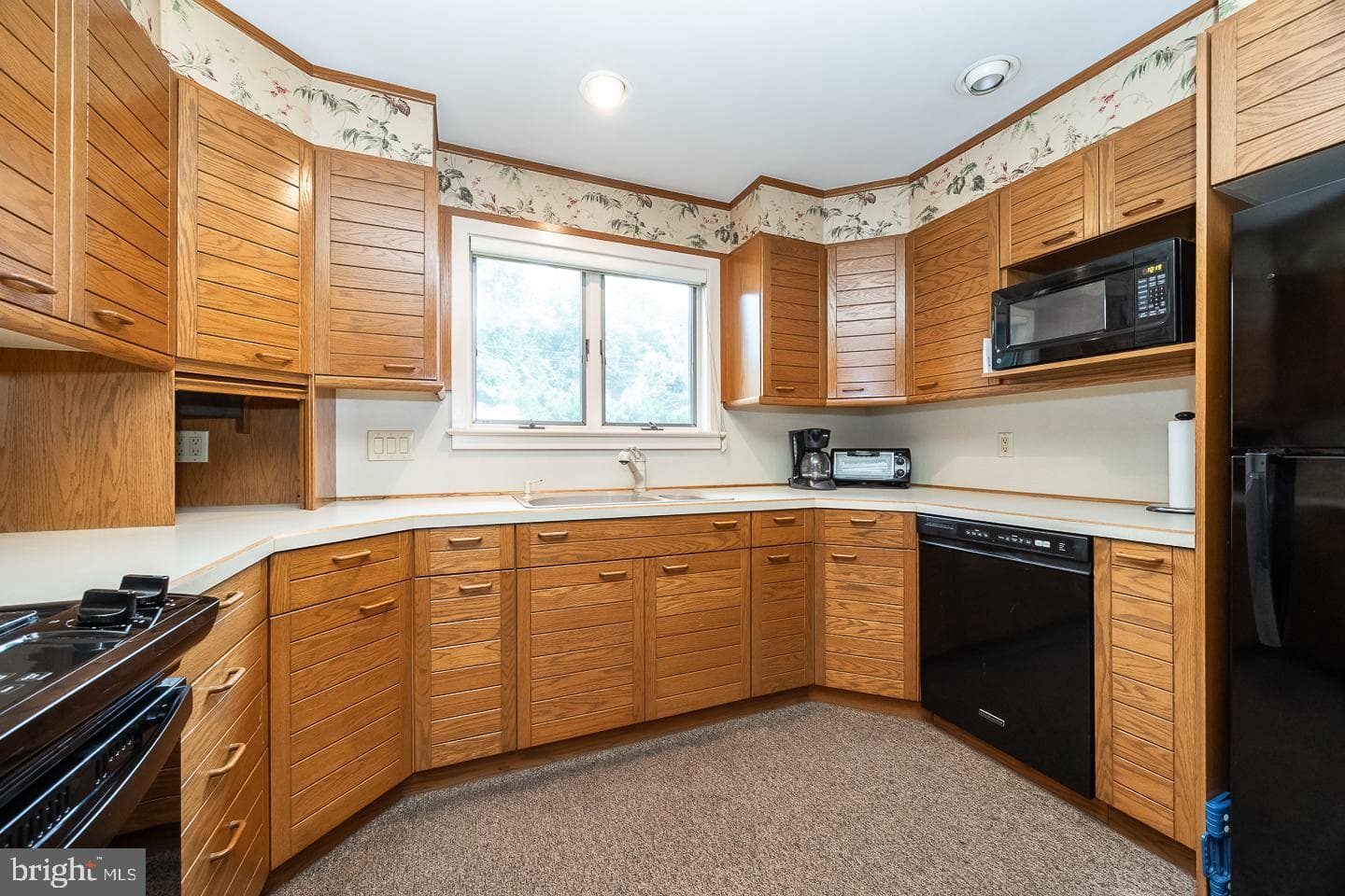 841 Cadmus Road photo 18