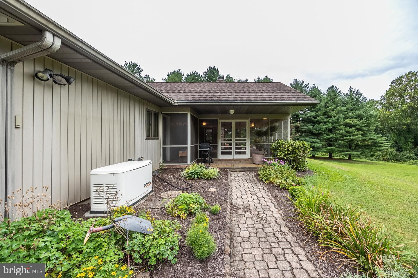 841 Cadmus Road photo 41