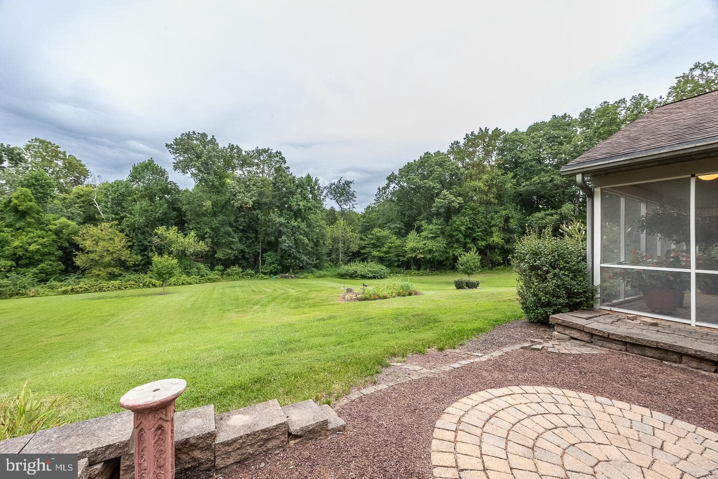 841 Cadmus Road photo 49