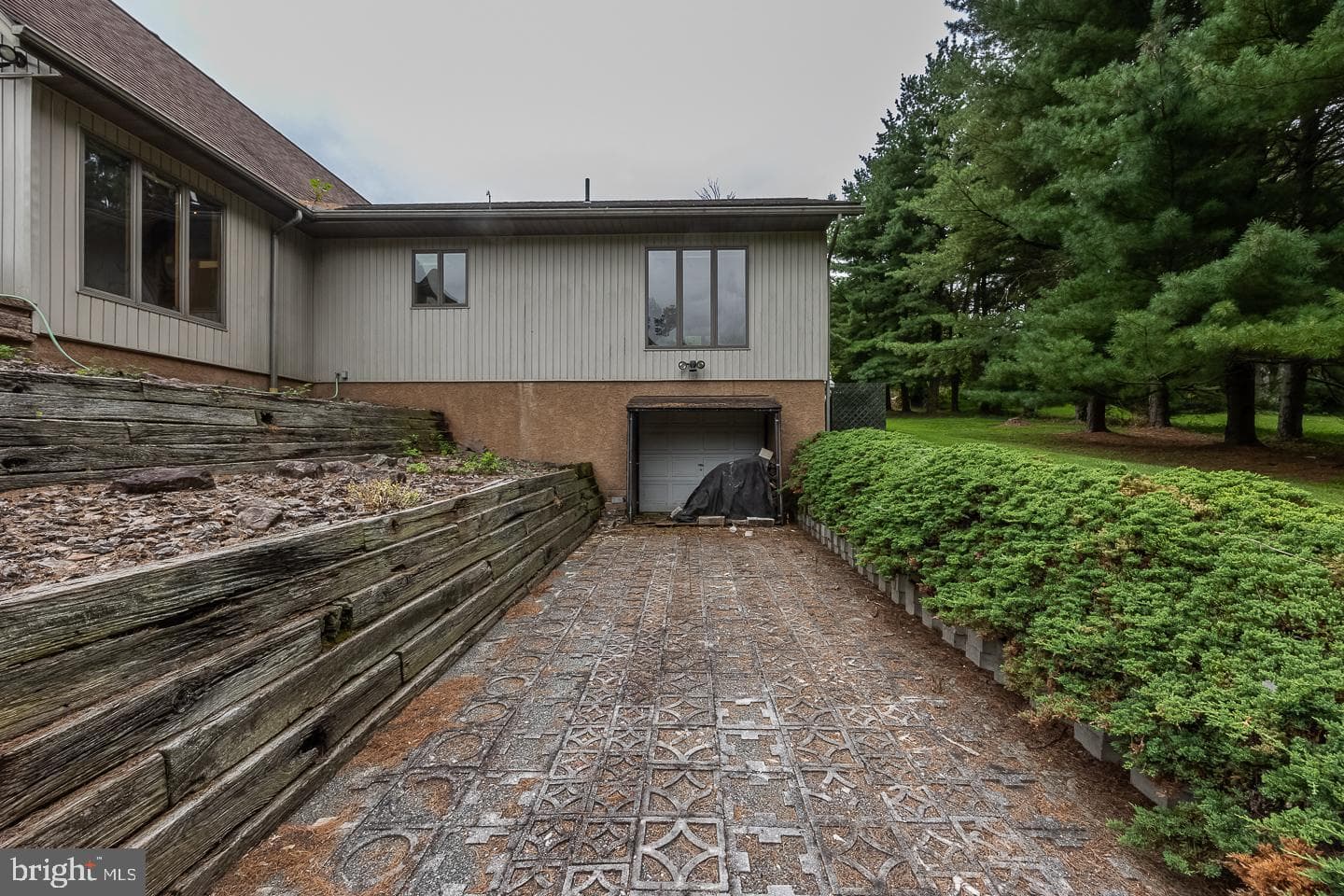 841 Cadmus Road photo 50