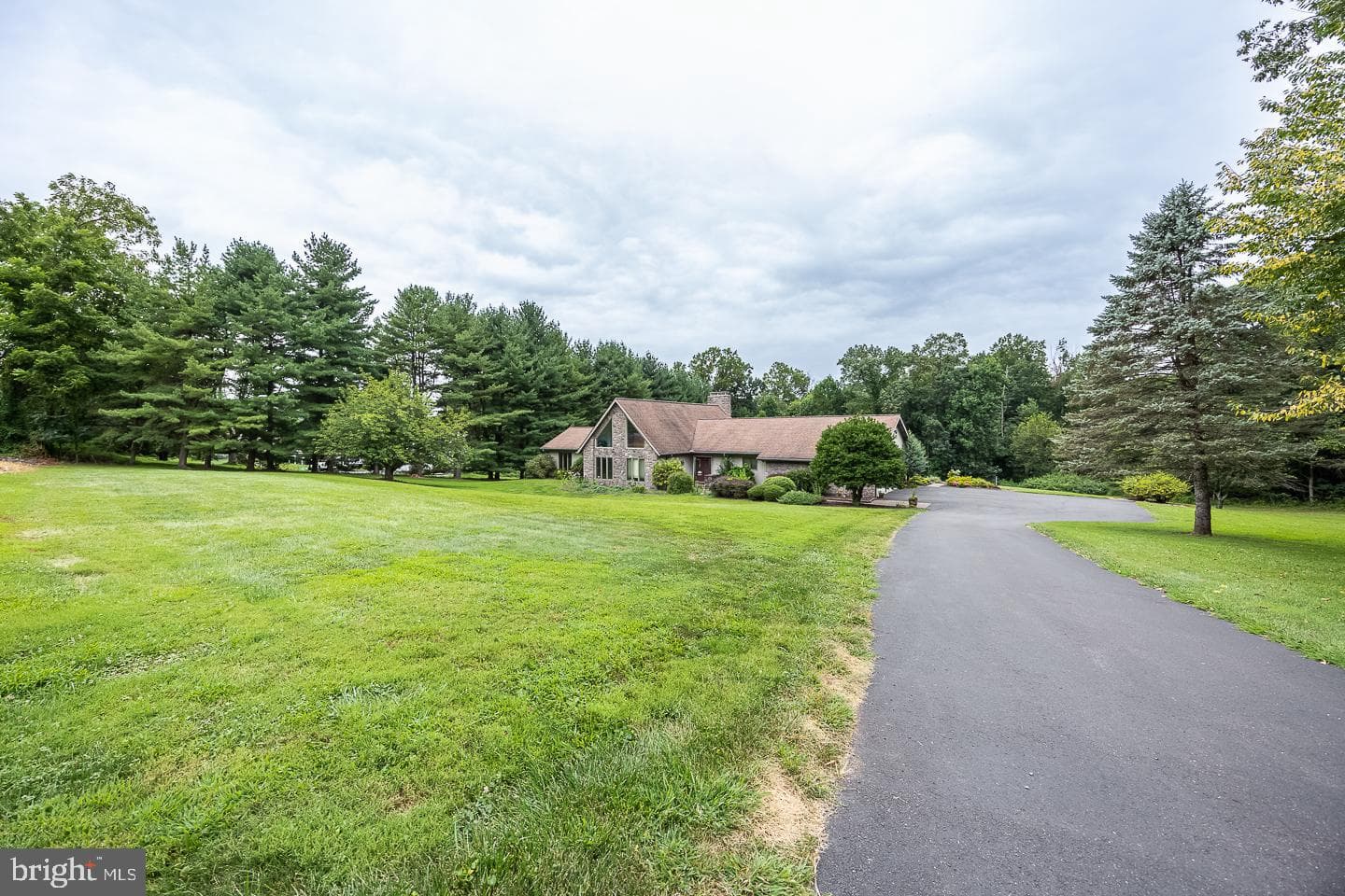 841 Cadmus Road photo 53
