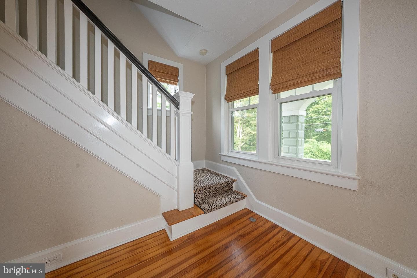 470 E King Street photo 11