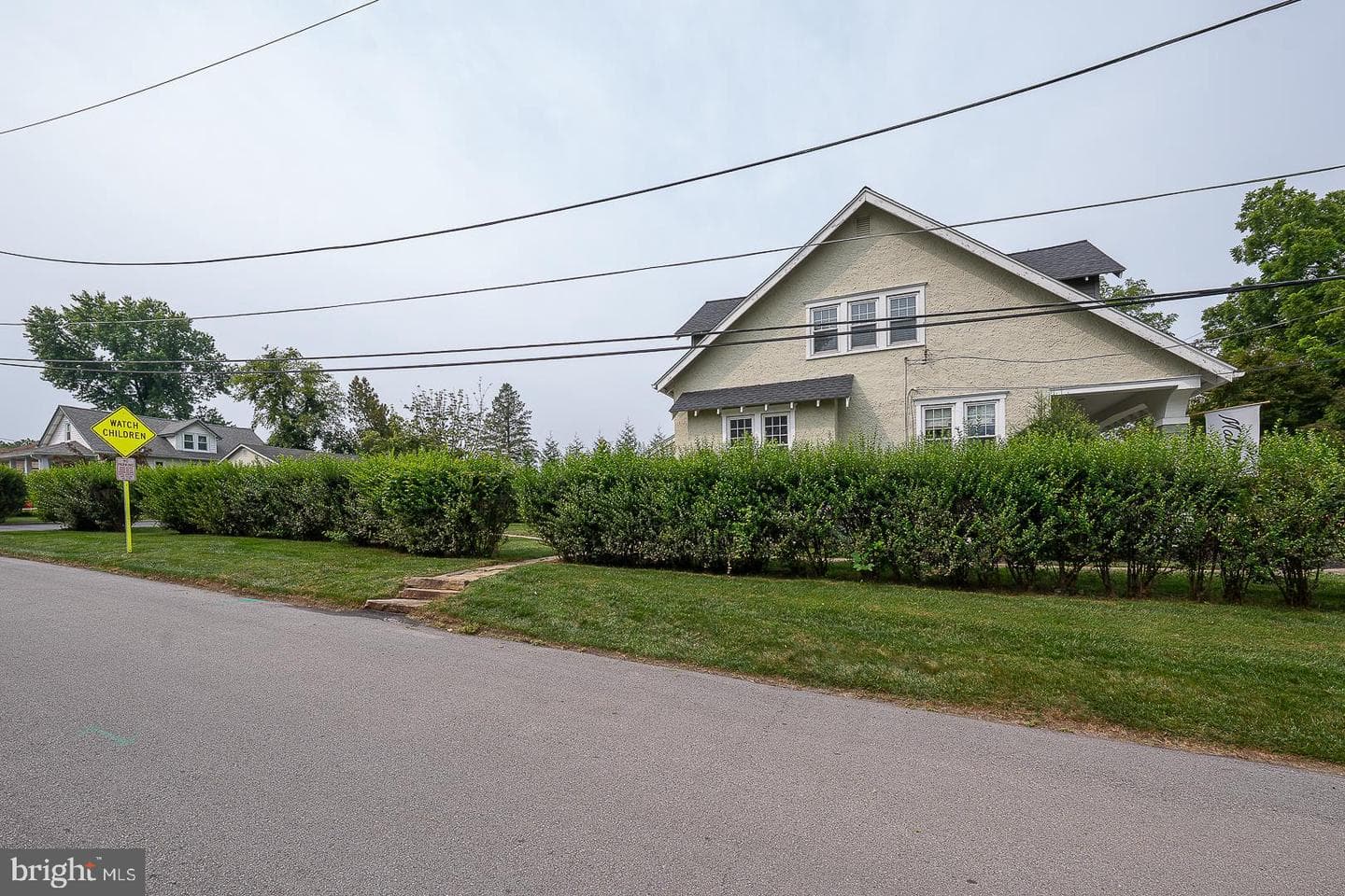 470 E King Street photo 27