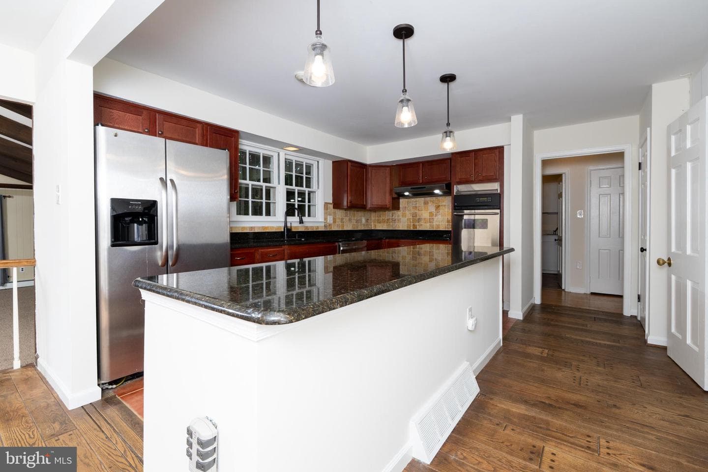 925 Tyson Dr photo 13
