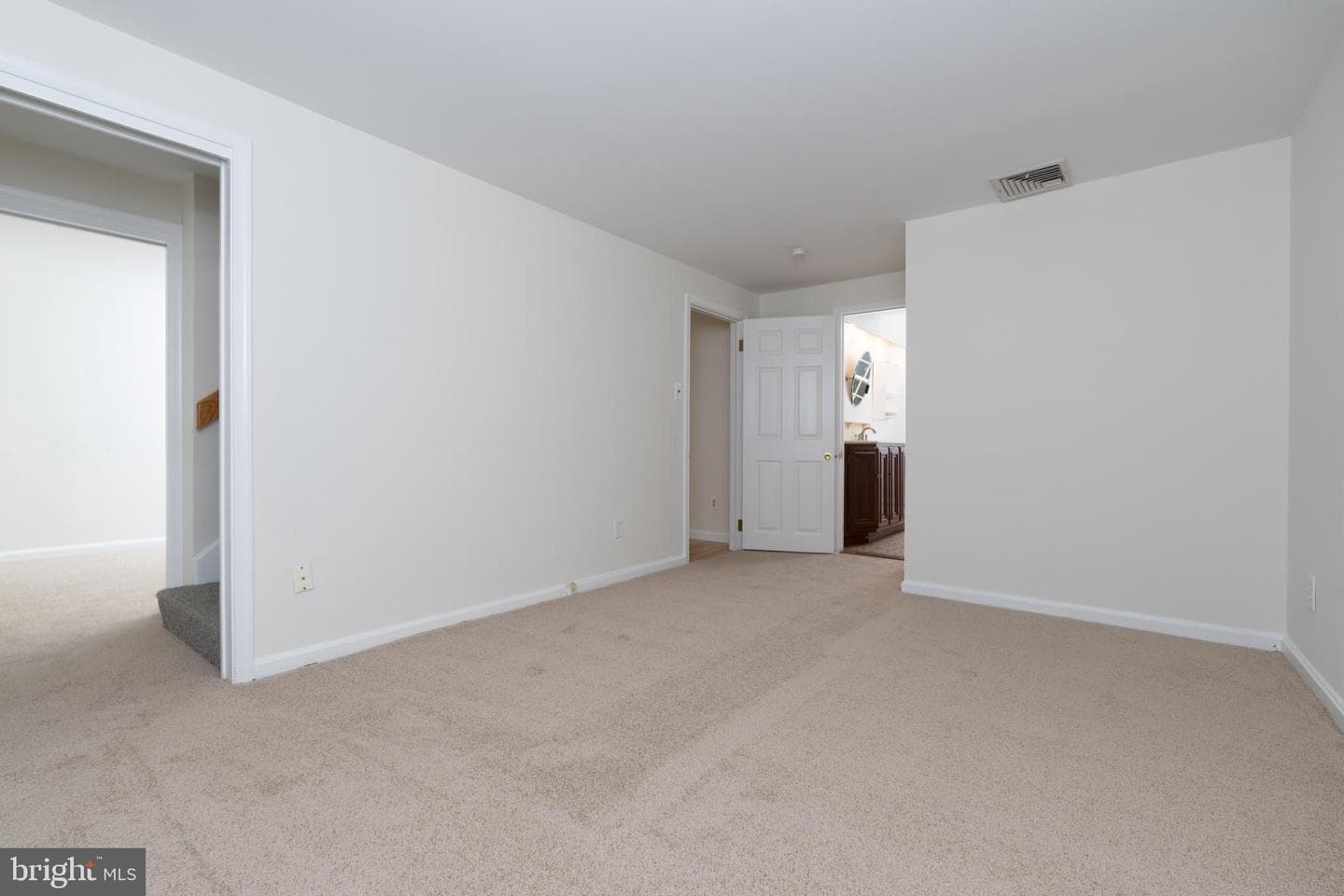 925 Tyson Dr photo 24
