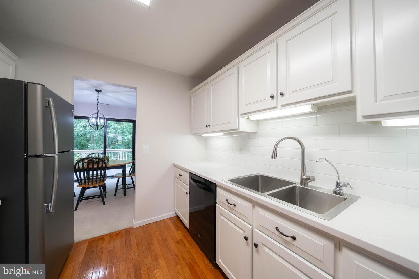 392 Lynetree Drive photo 15
