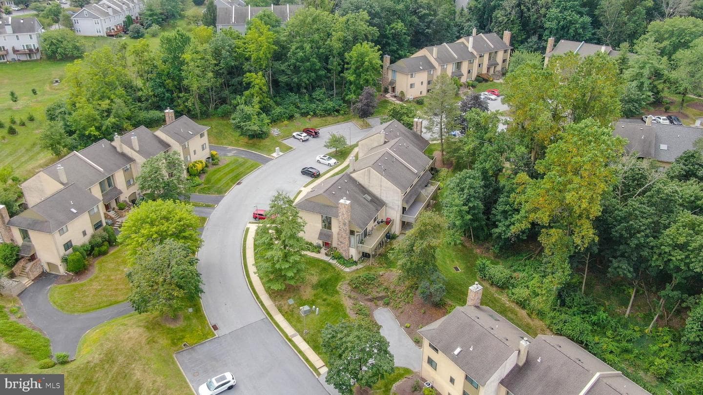 392 Lynetree Drive photo 39